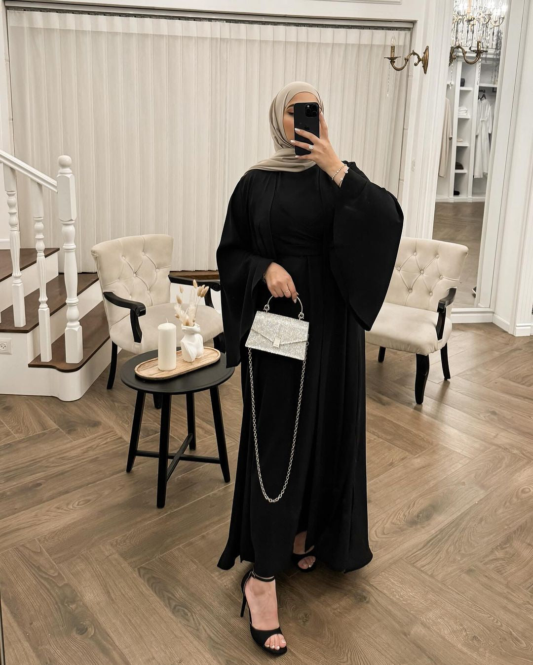 Die Schönheit der Abayas