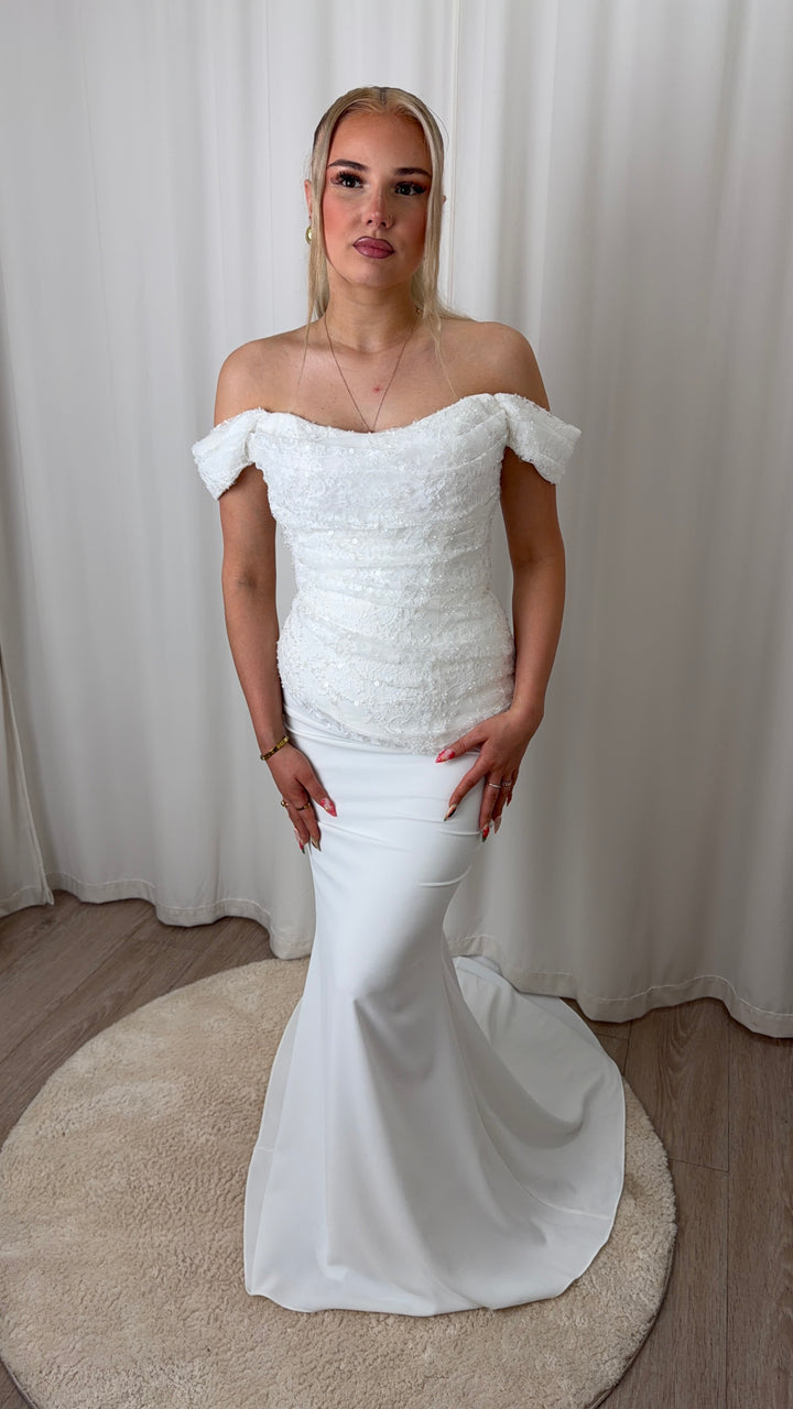Elira Dress