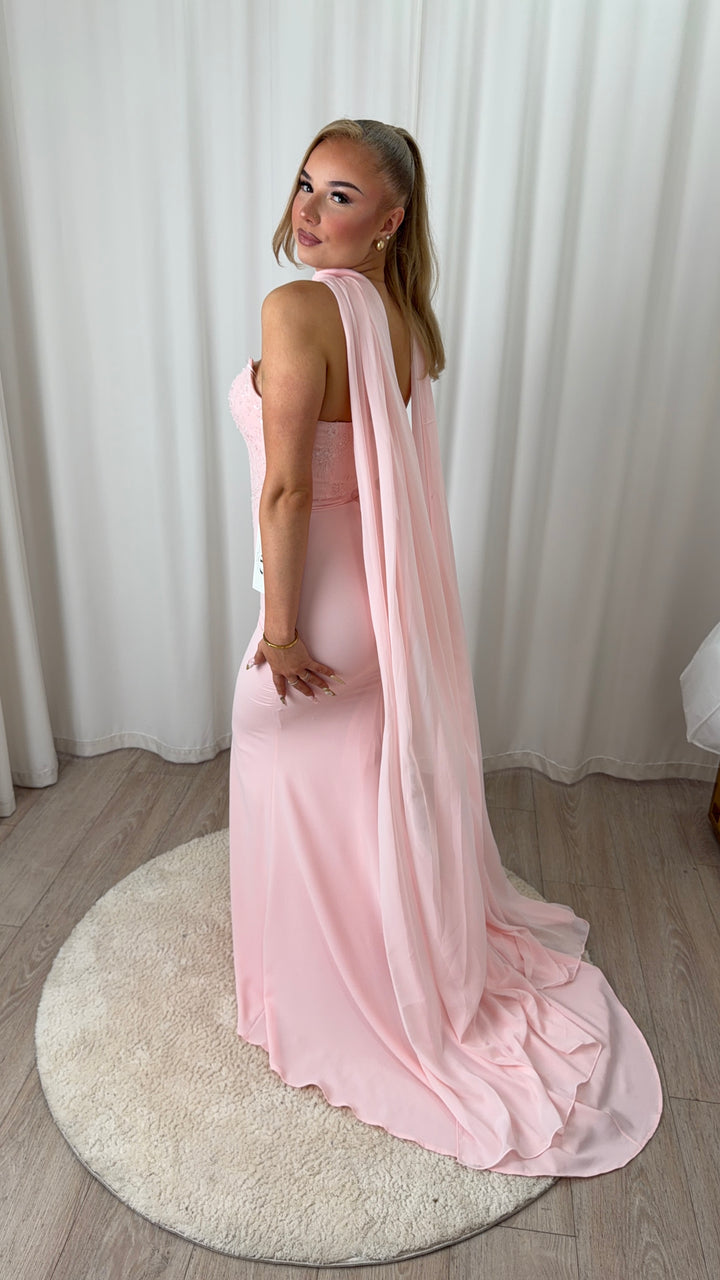 Alvenya Dress