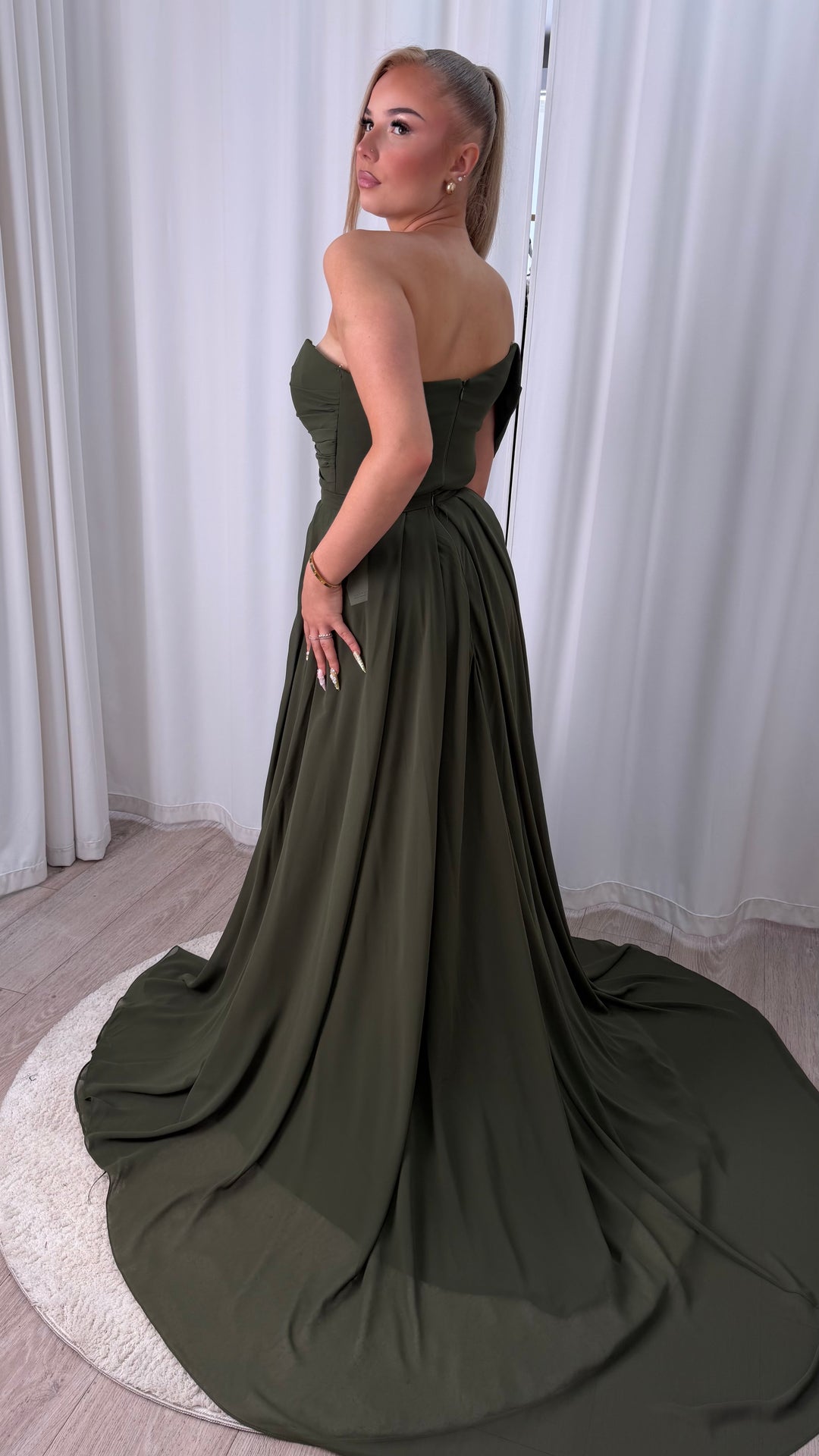 Merve Dress