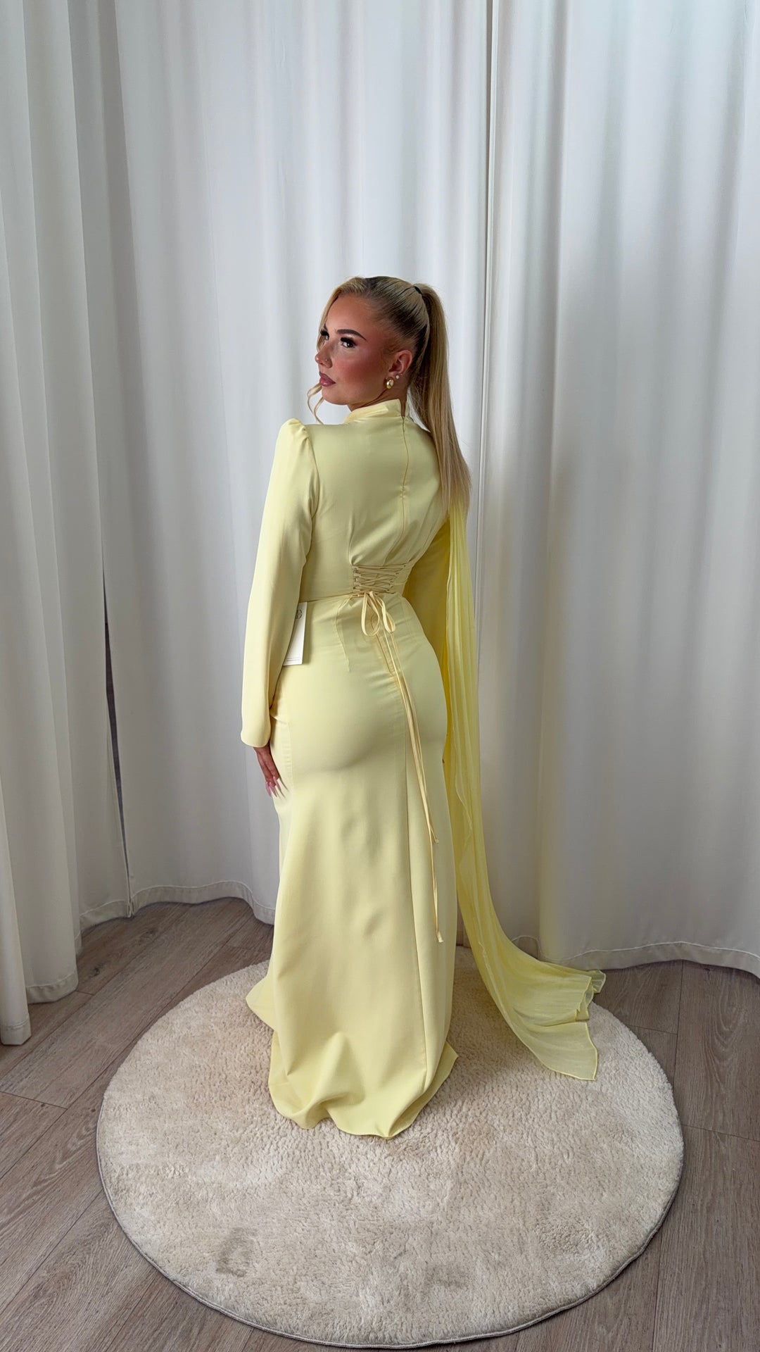 Luné Dress