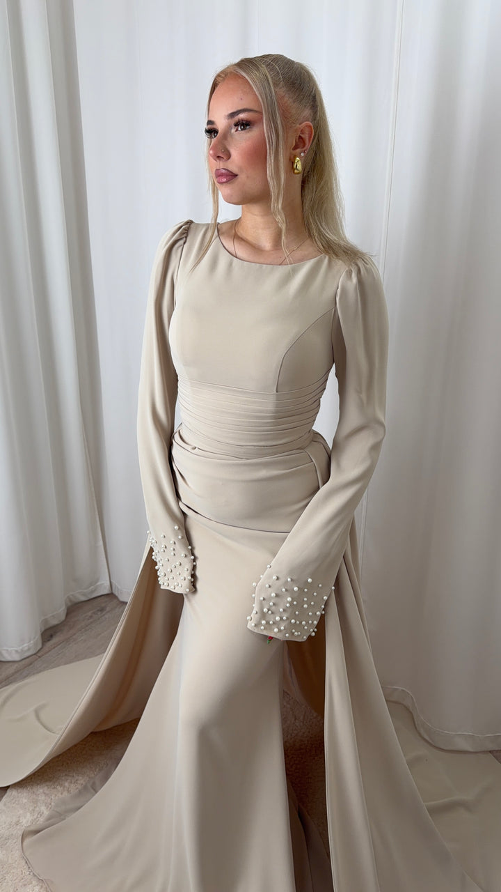 Veloria Dress