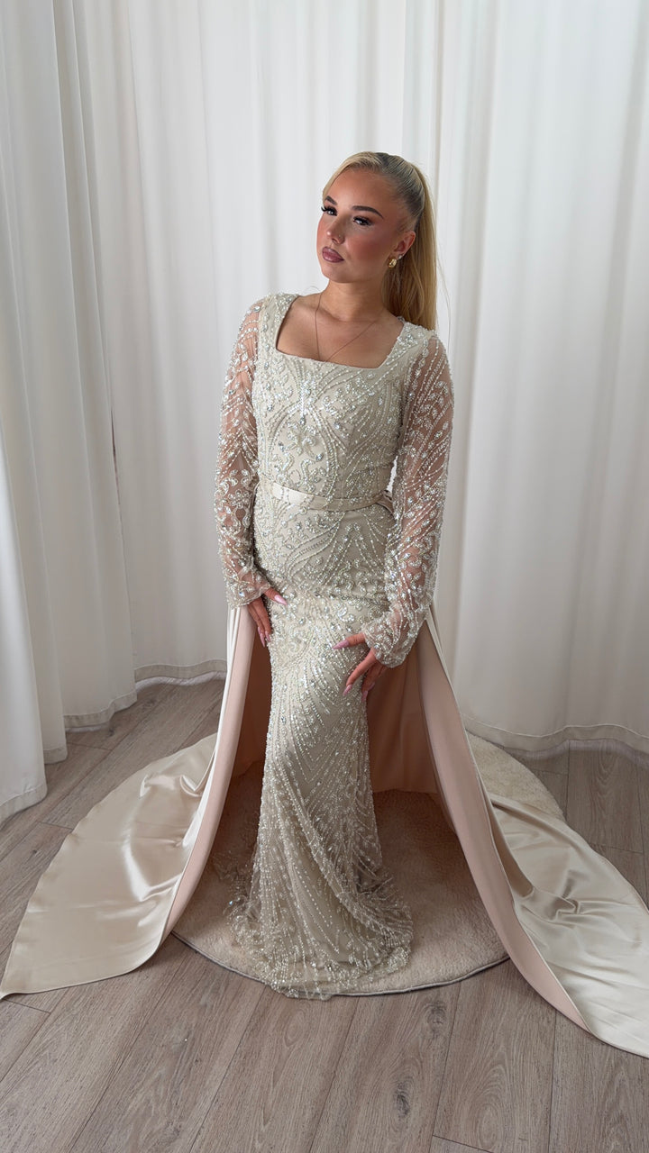 Velmira Dress