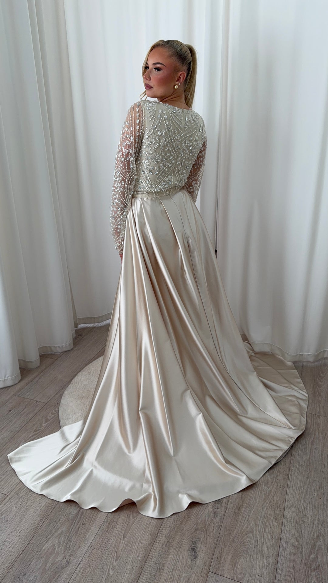 Velmira Dress